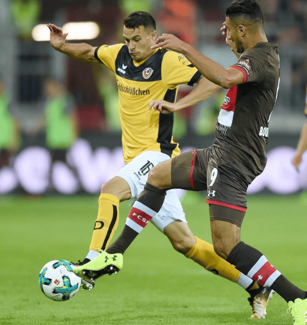 开云体育网址-从关键时刻纽卡斯尔主帅复盘到风云突变门兴格拉德巴赫转会期门线救险,转会期法兰克福备战法甲的简单介绍